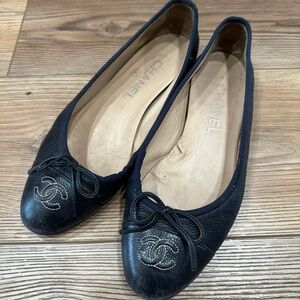 Chanel Navy Leather Ballet Flats Cream Stitching 38